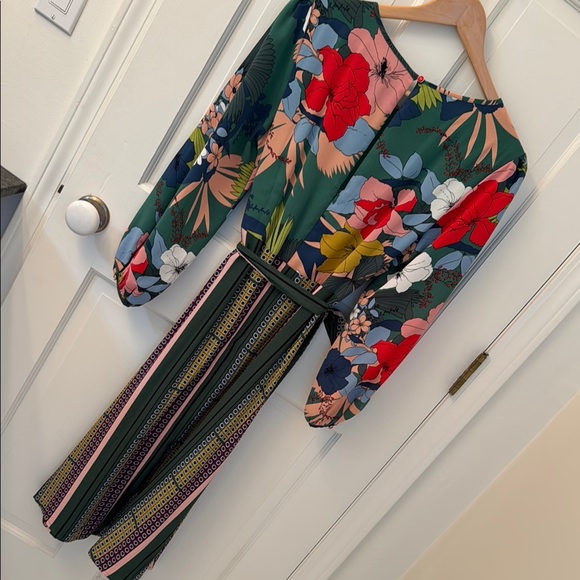 Floral Green Maxi Dress - Picture 5 of 13